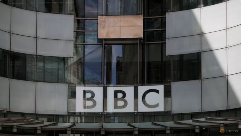 TounesKhadra's tweet photo. 🇹🇳 🇬🇧 📺 | Le journaliste tunisien Bassam Bounenni démissionne de la chaîne britannique BBC en précisant que cette décision a été prise " par conscience professionnelle " . https://t.co/yWGl8eqiIZ