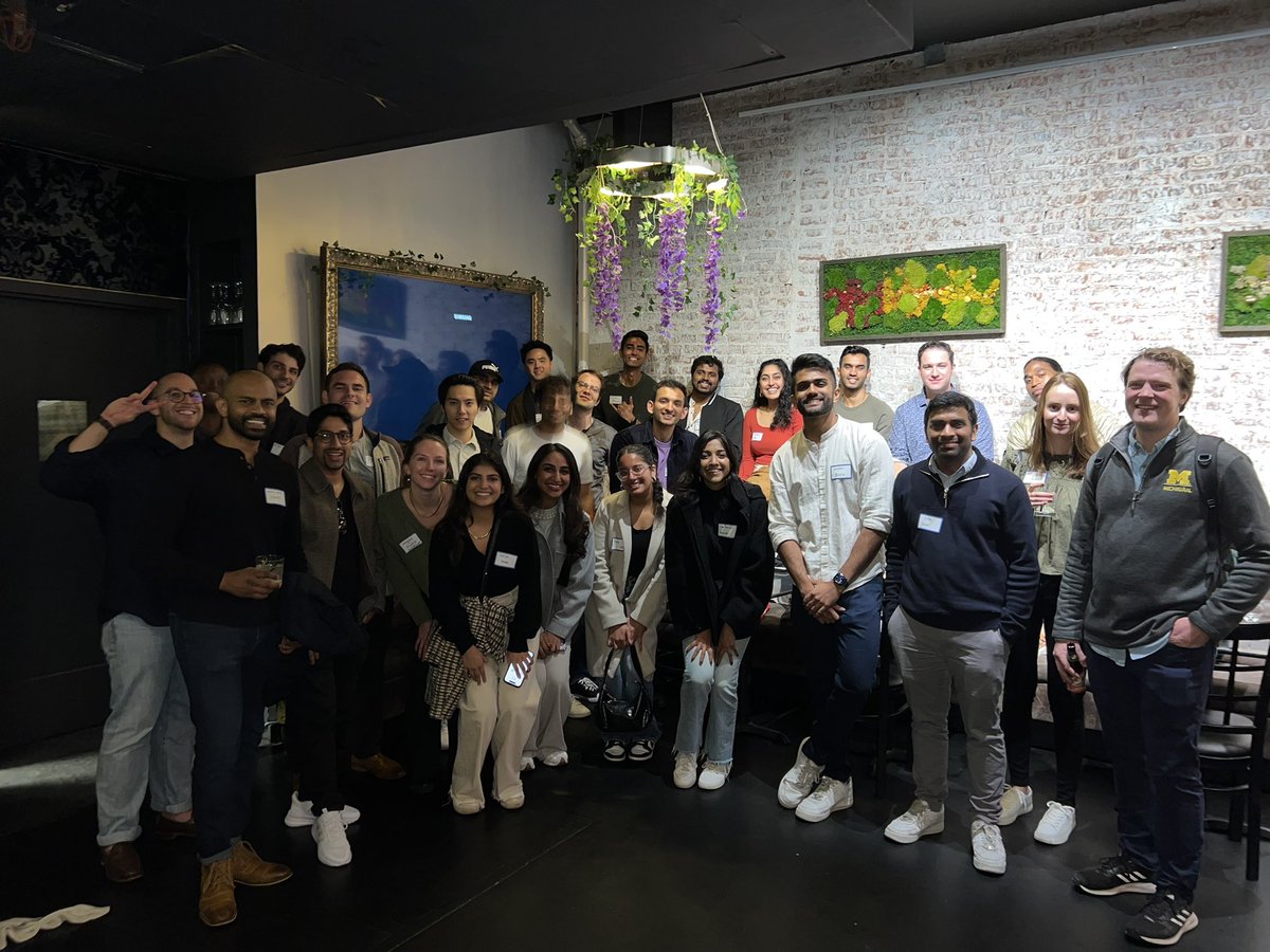 We had a great turnout for our #NYTechWeek Product Builder’s Mixer 🎉🥂

A huge thank you to our sponsors: Spade, <a href="/thoropass/">Thoropass</a> , and <a href="/MethodFinancial/">Method Financial</a> 

The energy is NYC is amazing right now🔥🔥🔥

<a href="/KatiaAmeri/">Katia Ameri</a> <a href="/a16z/">a16z</a> thanks for helping curate <a href="/Techweek_/">Tech Week</a> !