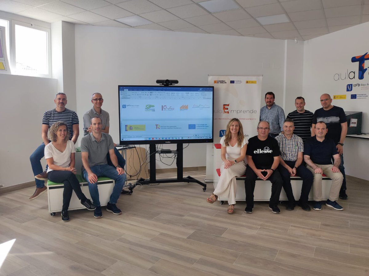 Concluye la reunión de lanzamiento del proyecto de DIGIGuia Automoción con los centros de excelencia nacionales y colaboradores del <a href="/iessanjoseba/">Instituto San José</a>, <a href="/cifpjuanherrera/">CIFP Juan de Herrera</a>, <a href="/insperemartell/">Institut PereMartell</a> y <a href="/Cifpn1S/">CIFPN1Santander</a>. 
Ganas de seguir trabajando!
#NextGenerationEU #PlanDeRecuperación #CentrosDeExcelencia