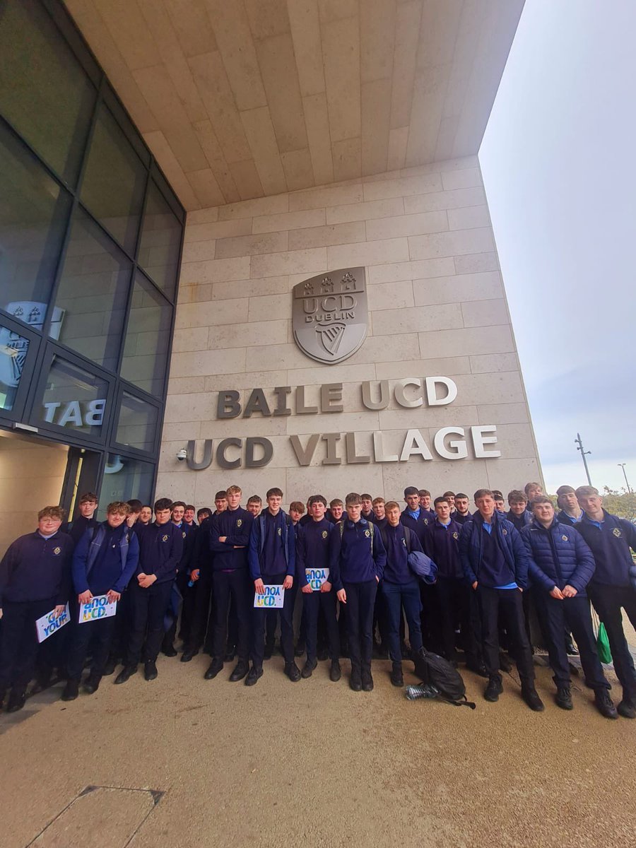 WexCBS's tweet photo. A small group of 6th years visited UCD today for a talk about Courses & College Life & a Campus Tour.... & we even bumped into some familiar faces along the way too. #UCD #campustour #PPA #collegelife #thinkingahead #makingfutureplans https://t.co/pWIvHz4tPz