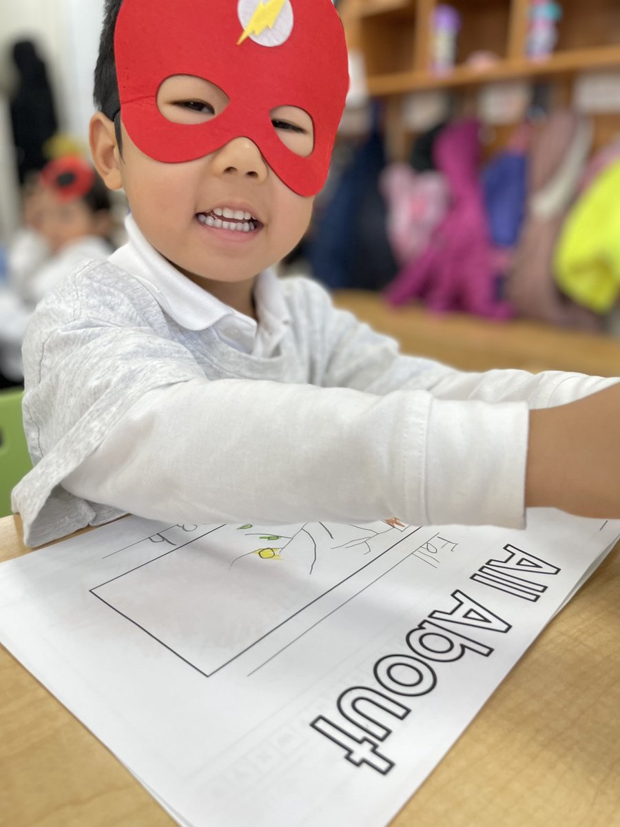 HTS_Kindies's tweet photo. Ask us about Writer’s Workshop. 📝 #superwriters #teachingbooks #dailywriting #writingfolders #Kindergarten #BetterTogether❤️ @ConnieRanieri @HTSRichmondHill https://t.co/Gnzieh2ybH