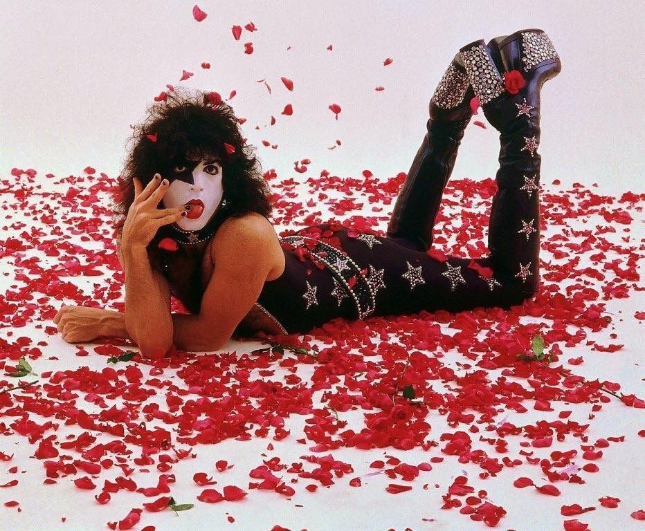 KISSopolis's tweet photo. #TheStarchild☆ https://t.co/NUOUS3ETG2