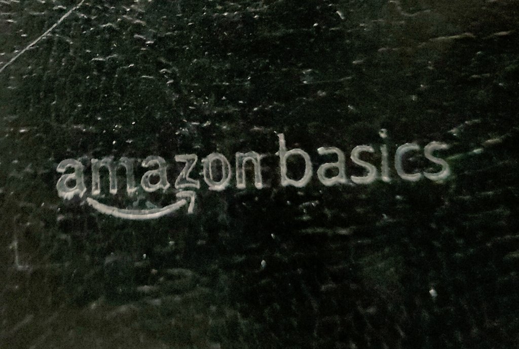 farhinxo's tweet photo. I was today years old when I realized that the arrow in the @amazon logo cleverly spans from 'A' to 'Z,' symbolizing the idea of comprehensive 'A to Z' shopping :) https://t.co/K0a0gmXQyw