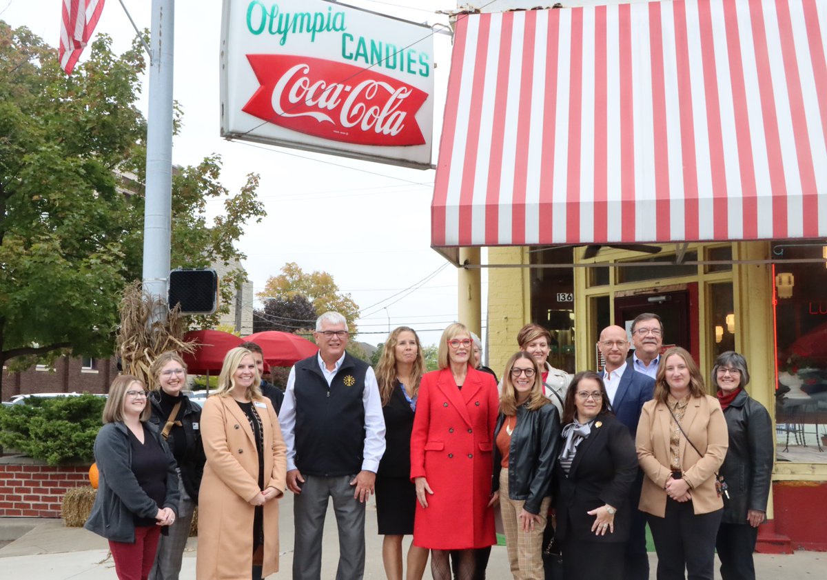 LGSuzanneCrouch's tweet photo. It was exciting to tour Downtown Goshen with @IndianaOCRA to celebrate #DowntownDevelopmentMonth! @Goshen_City is committed to keeping its downtown vibrant while also celebrating its historic past. Thank you to all the local businesses who hosted us! https://t.co/R9Z1jvtydl