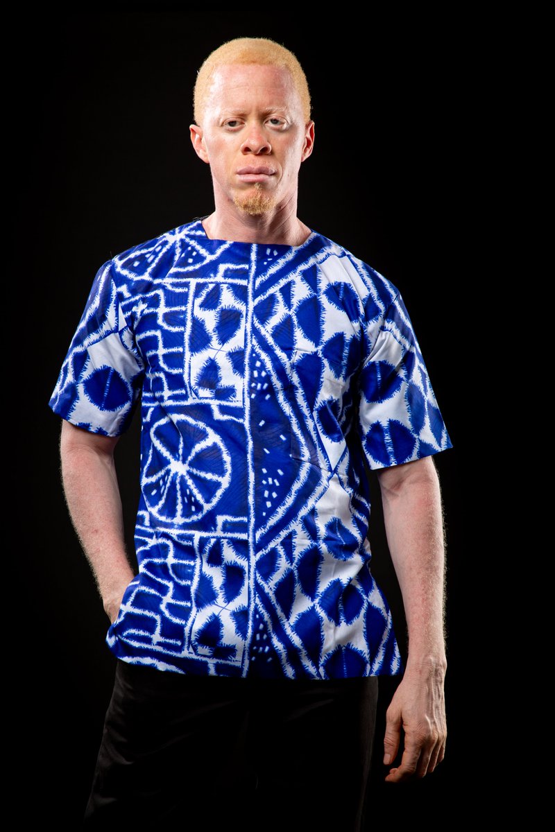 Minsangi3's tweet photo. Do you know that you can now shop our Blue ndop shirt on #Afrikrea ?
https://t.co/MqRsVdJe67 https://t.co/RWywnJMVJ5