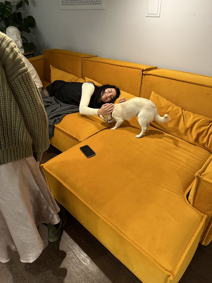 Kate__Shtein's tweet photo. New home💔 https://t.co/ePvbsaS6KG