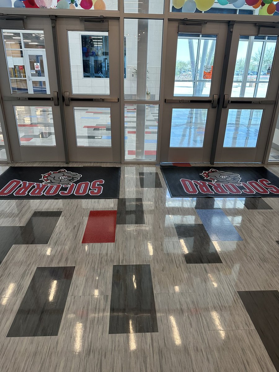Coach_E_Cano's tweet photo. Branding the Bulldog across campus!! Thanks @CoachRGray and @BSNSPORTS #DawgMentality https://t.co/SNPMS9Oxe3