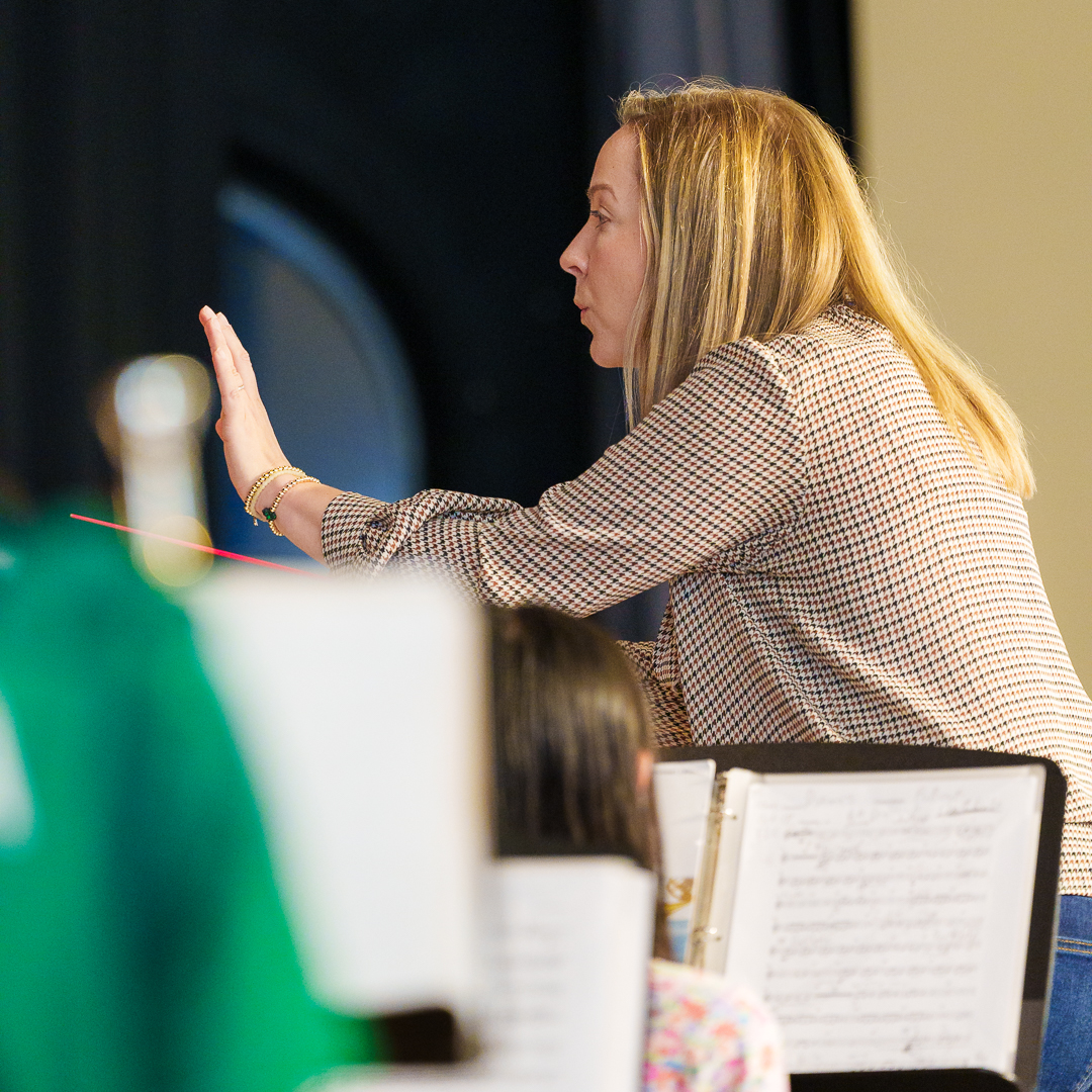 AIS_Eagles's tweet image. Our lovely MYP Ensembles (band, orchestra, and choir) teamed up to give our ELC Eaglets a performance to remember!