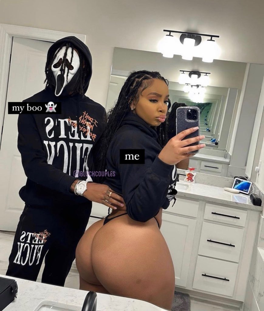 blacktwiterthrd's tweet photo. me and who? 👻🎃 https://t.co/LPBtWWojwR
