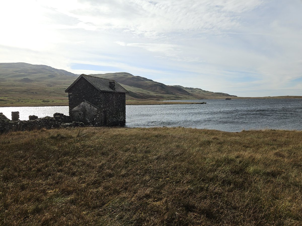 Redbirdcreation's tweet photo. The boathouse at the beautiful Devoke water today π£ββοΈ #Cumbria #devokewater #lakedistrict #photography #eskdale https://t.co/41VyFh0UFI