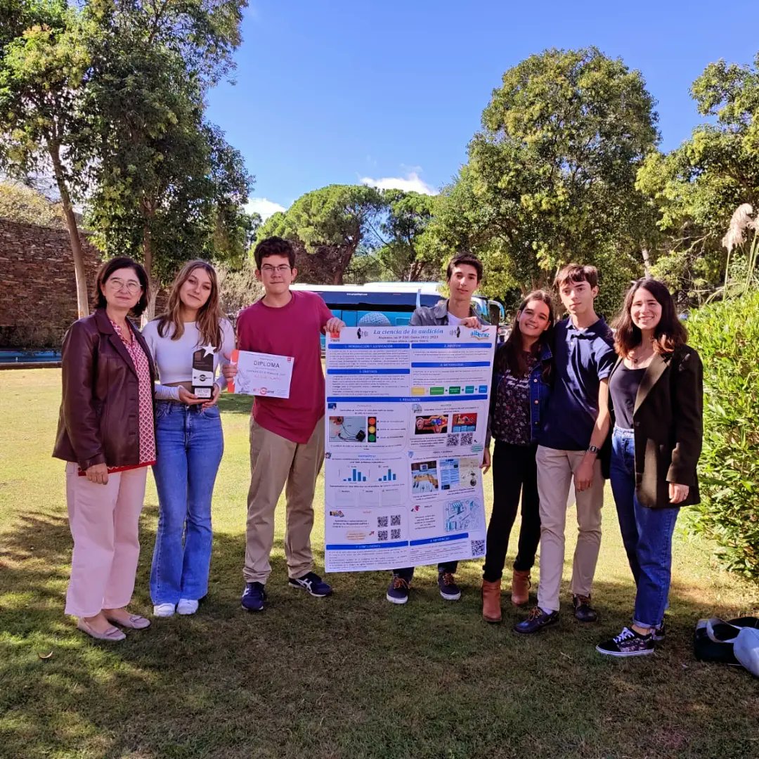 Albenizprojects's tweet photo. Congreso #STEAMMadrid en Ciudad Escolar. 75 centros escolares participantes. Proyecto Albéniz: "Ciencia de la audición". Desarrollado en 3° el año pasado; expuesto ante 500 personas.
¡Enhorabuena ganadores! Estupendo trabajo de los dptos de Ciencias y de Inglés. 🔬🧬🏆 https://t.co/9sVFV06fQR