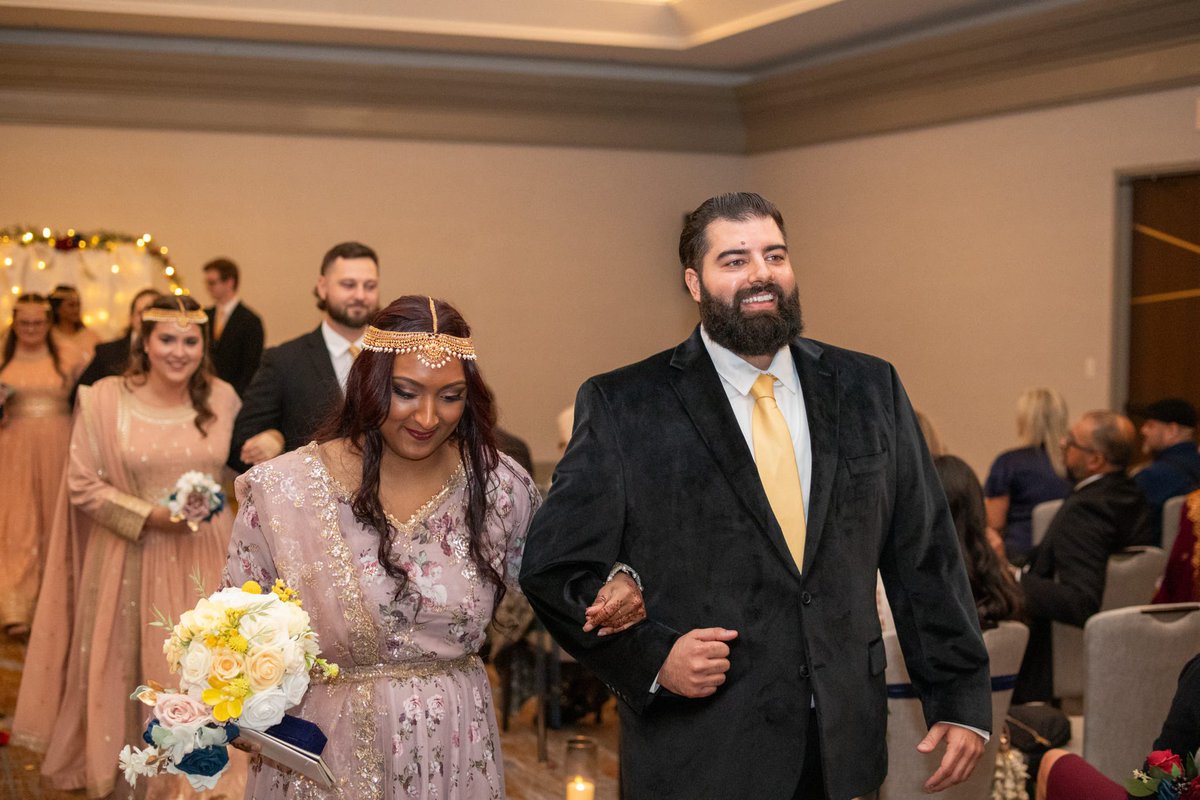 CarringtonGupte's tweet photo. Weddings were back-to-back this season. 

Checked another one off the list. Had a great trip to Indiana visiting family and friends to celebrate @GuyByACactus wedding. 🥂 https://t.co/DrppRtI9zs