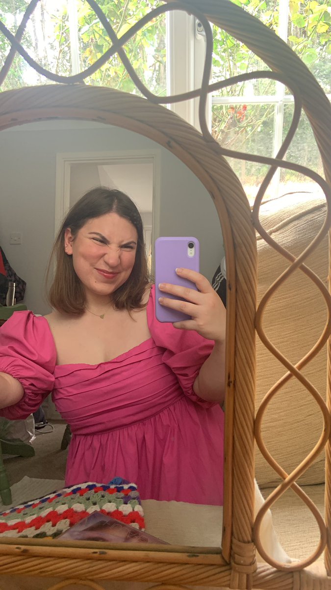 fromines13's tweet photo. i guess it’s time for my #SeniorSwifties post 🥺

🫶🏼 I’m 28 and a speech and language therapist
🫶🏼 I’m french but moved to england when I was 22
🫶🏼 I became a swiftie in 2008
🫶🏼 fearless/rep/lover girlie
🫶🏼 I love baking, hiking and sewing https://t.co/Yi56EjlTAc