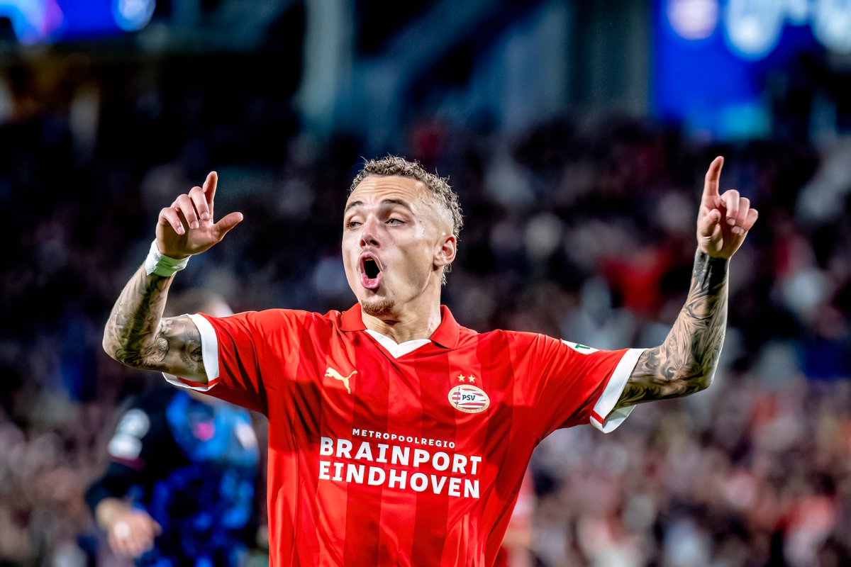 WijWedden's tweet photo. Noa Lang mist het duel tegen Fortuna Sittard van komend weekend, maar PSV vreest ook voor afwezigheid van de aanvaller tegen Ajax

https://t.co/aT2mTMFdHb

#PSV #Ajax #RCLens #psvfor #Lang #Bosz https://t.co/LnBlk2tKiq