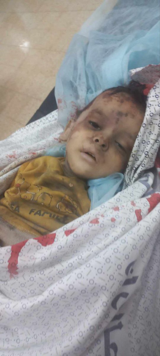 hamad_alnajjar's tweet photo. Her yerde paylaşalım Gazze'de katliamlar durmuyor bu olay daha şimdi oldu. Gazze'nin güneyindeki Han Yunus kentinde bir eve düzenlenen hava  saldırıda 7'si çocuk 9 şehit oldu.

Gazze'nin sesi olun bunu paylaşın https://t.co/OArm5nfbyS