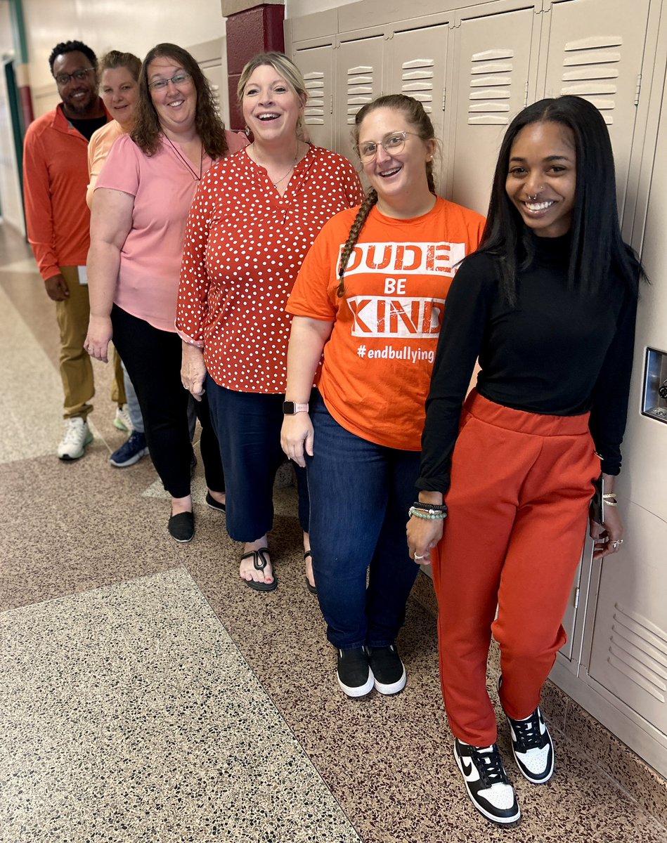 KFMS_Green's tweet photo. #UnityDayChallenge2023🧡 #KFMSJaguars #SixthGradeTeam #BeAHeroNotABully #BuildingTheBestSPS https://t.co/MXNbyEHxei