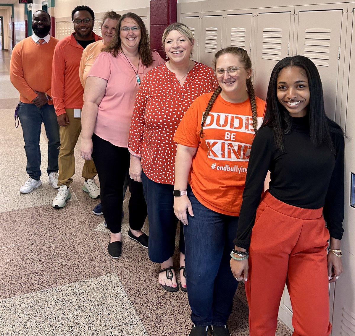 KFMS_Green's tweet photo. #UnityDayChallenge2023🧡 #KFMSJaguars #SixthGradeTeam #BeAHeroNotABully #BuildingTheBestSPS https://t.co/MXNbyEHxei
