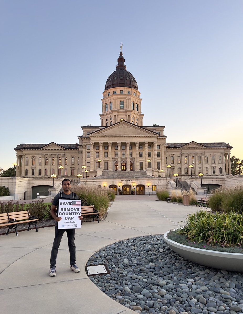 anujchristian's tweet photo. 34th state ✔️

#RemoveCountryCap #HR1535 #Topeka #Kansas https://t.co/m21Lt6tWRG