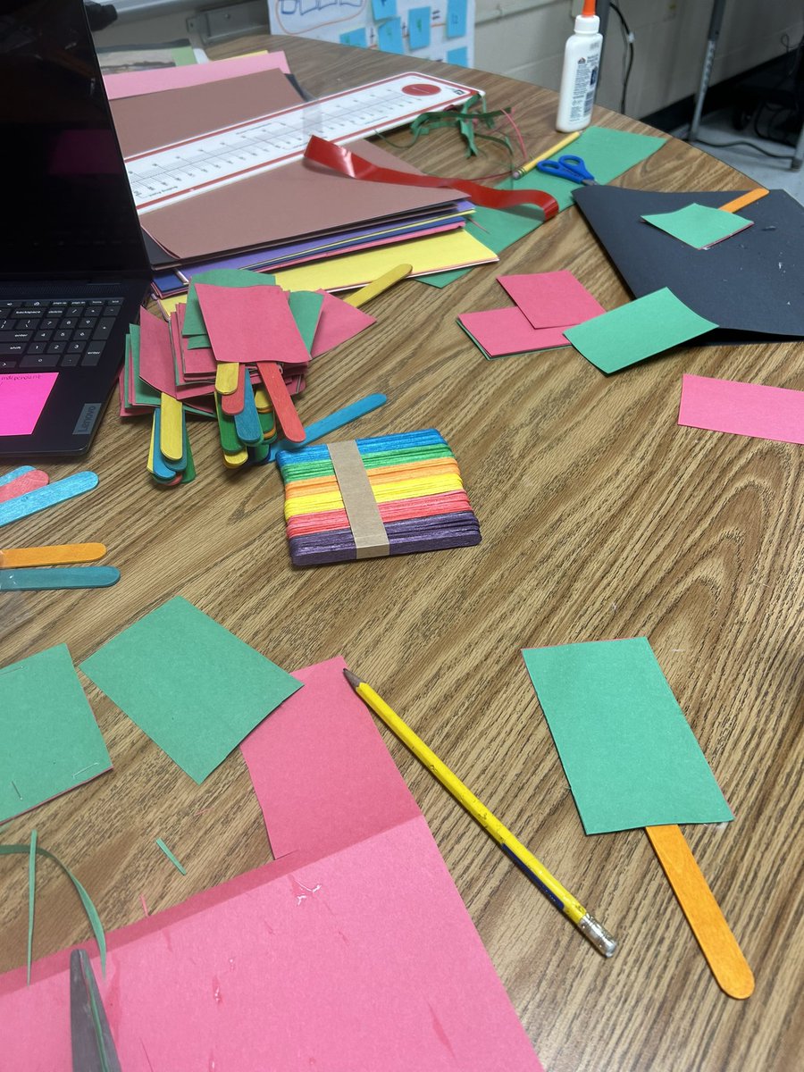 UnTapped_Genius's tweet image. UG consultant Meagan Edward working alongside Mrs Hadnot at @EckertES_AISD to create Check for Understanding protocols to use during Eureka Math Concept Development. Why wait until the problem set to find out if students need support? #CFUs #genius 💡