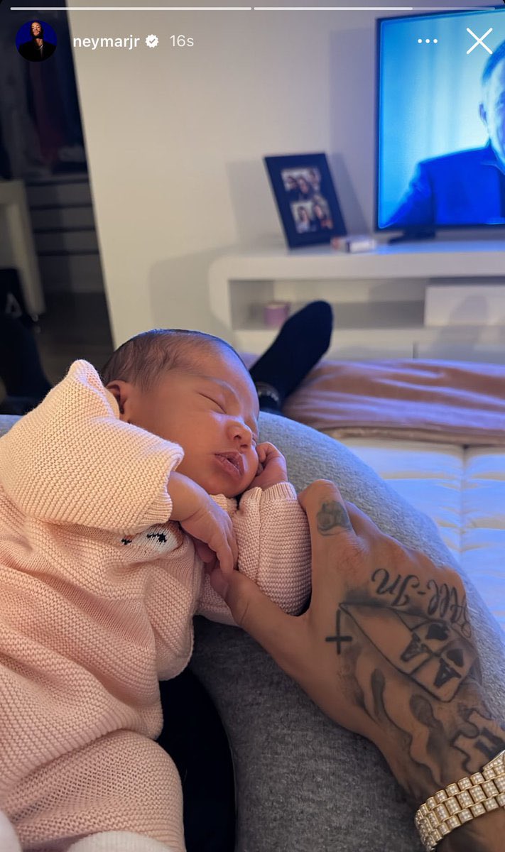 o neymar com a mavie 🥰🥹