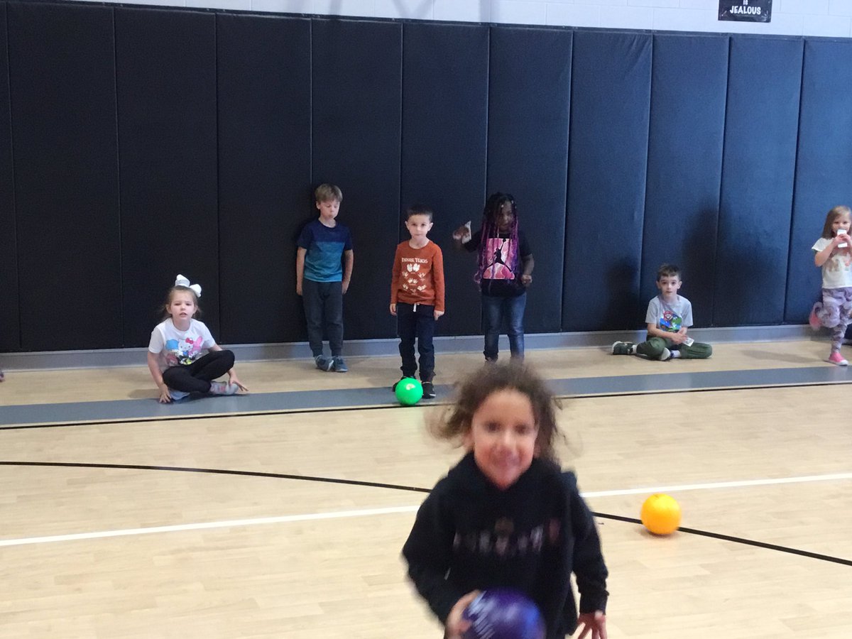 WWEPhysEd's tweet photo. Make It Rain was a success today with @WWECardinals in #physed❗️ Kinder &amp; 1st loved earning money when they knocked over the pins. So much cheering and excitement. @melissaisd #MelissaSchools #WWEmpowers https://t.co/xq0k9QjQMk