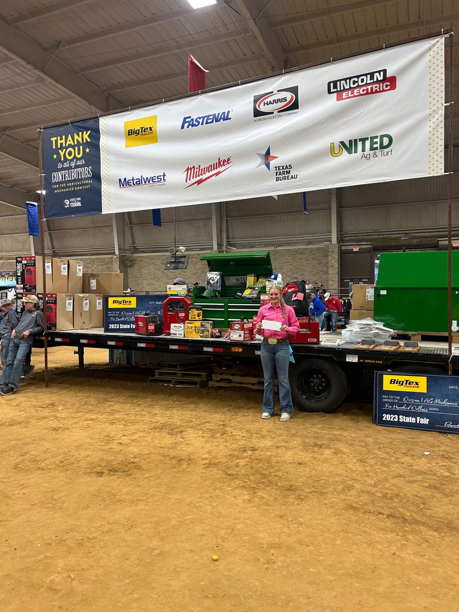 KParkSoftball's tweet photo. 🥇Brighton Muller competed in the State Fair of Texas Ag Mechanics Show and won 1st Place in the Outdoor Convenience Class. This class was the largest class in show with over 70 entries &amp; Brighton came out on top! We are so proud of you, @MullerBrighton!

#WeAreKPark
#TOGETHER https://t.co/uEUGz7VhiD