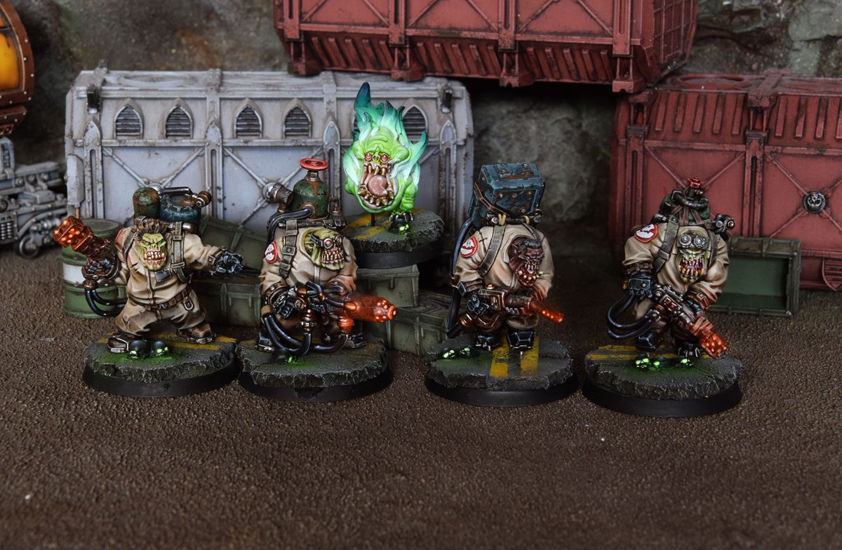 Ork Busters painted by fantasygames  [by Puppetron_]
  
 #miniaturepainting #miniature