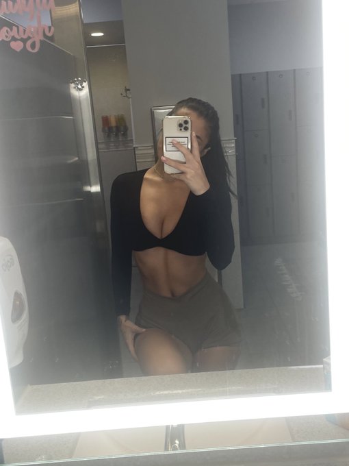 Hit a birthday workout too🥳 https://t.co/Fc8J2FQVq0