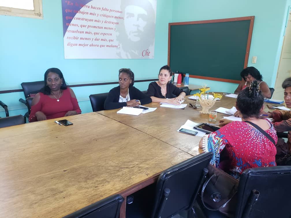 SBAlbertoFerna1's tweet photo. Se desarrolla el III Congreso Internacional de Secundaria Básica en la provincia Santiago de Cuba. Por una escuela inclusiva que permita igualdad de oportunidades para nuestros educandos. Una forma más de recordar el legado de José Ramón Fernández.@dpestgo @ElGallegoFernandezVive https://t.co/Ea8x2eZ0Bm