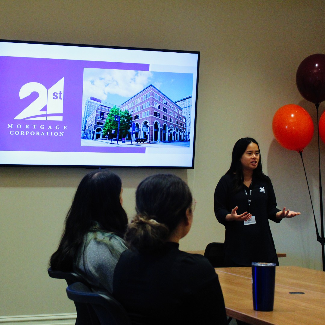 MC_CareerCenter's tweet image. It was a joy to have Kristi Nguyen for our Meet &amp;amp; Greet today! She discussed upcoming career &amp;amp; internship opportunities with 21st Mortgage &amp;amp; the incredible company culture. If you missed this event &amp;amp; want more info, please reach out!
#careerreadyscots #hireascot #stepintosuccess