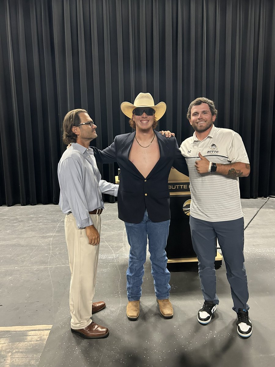 In the Third Round the white team selects their THIRD CATCHER Ryan Pearson!!