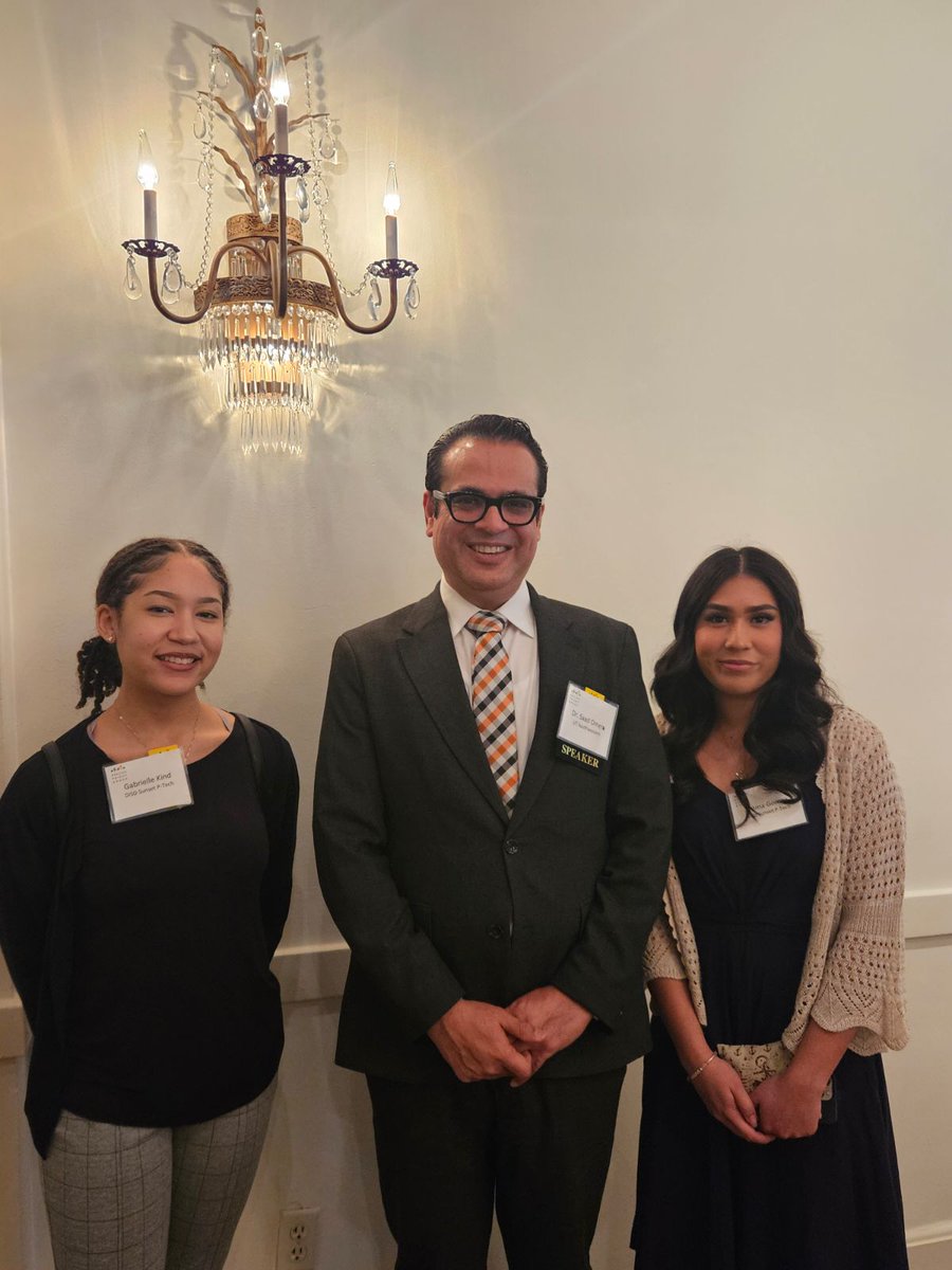 Thank you UNT Dallas for allowing two of our Public Health students, 12th grade Gabrielle Kind and 11th grade Emma Gomez along with Admin. Asst, Ms. Palomares to attend the Dallas Group Luncheon to hear Dr. Omer from UTSW. <a href="/BobMong1949/">Bob Mong</a> @DISD_PTECH_ECHS <a href="/RSpencerJr1/">RSpencerJr</a>