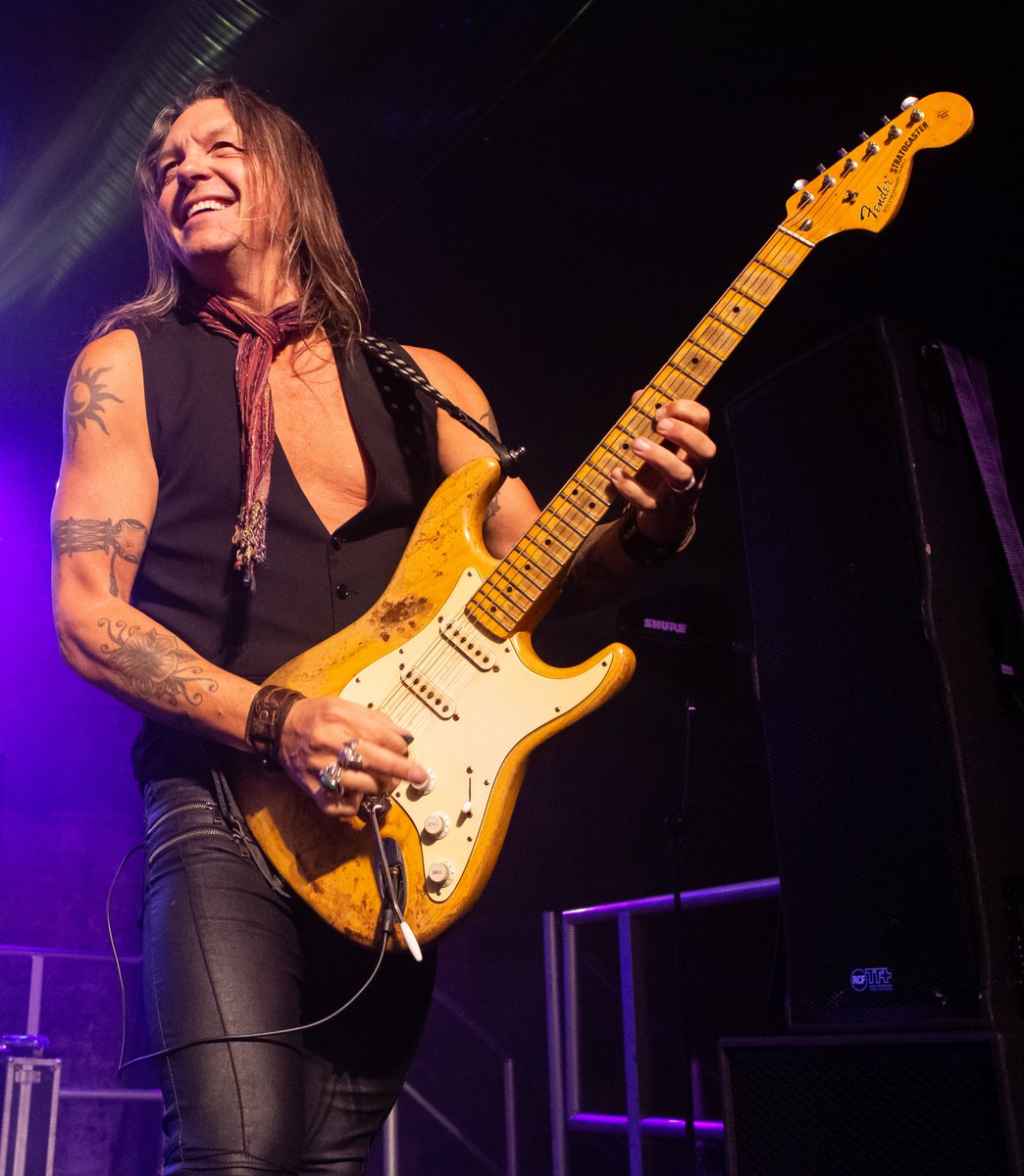 mickb2112's tweet photo. Here`s my review of the brilliant GLENN HUGHES who put in an age defying performance in Newcastle last night celebrating the 50th anniversary of Burn with some killer lead work from his onstage foil, SOREN ANDERSEN@glenn_hughes @Soxelisox @BoilerShopNCL @Peter_Noble @_DeepPurple https://t.co/1QiGKcDK9O