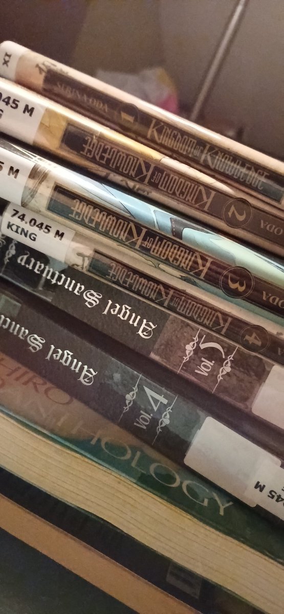 behybe's tweet photo. Ma pile de chevet #kingdomofknowledge #angelsanctuary #katsuhirootomoanthology https://t.co/kWvhdfwYpM