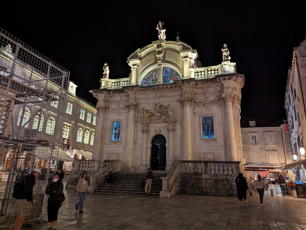 dainascot's tweet photo. Dubrovnik old town https://t.co/5vBp3QatMM
