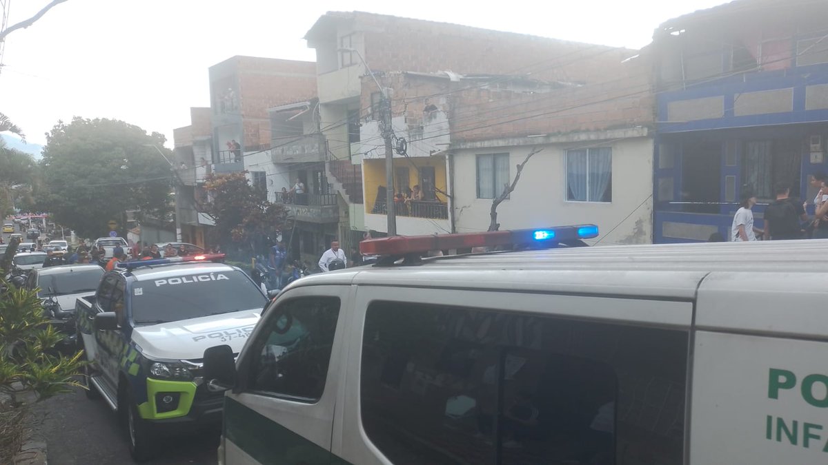 DenunciasAntio2's tweet photo. Como parte de las acciones urgentes, en articulación con las autoridades, se ofrece hasta $50 millones por información que permita la ubicación inmediata de la menor Antonella Gómez Arango, de 18 meses y según denuncia interpuesta ante la Fiscalía General de la Nación https://t.co/19Fp1gUEww