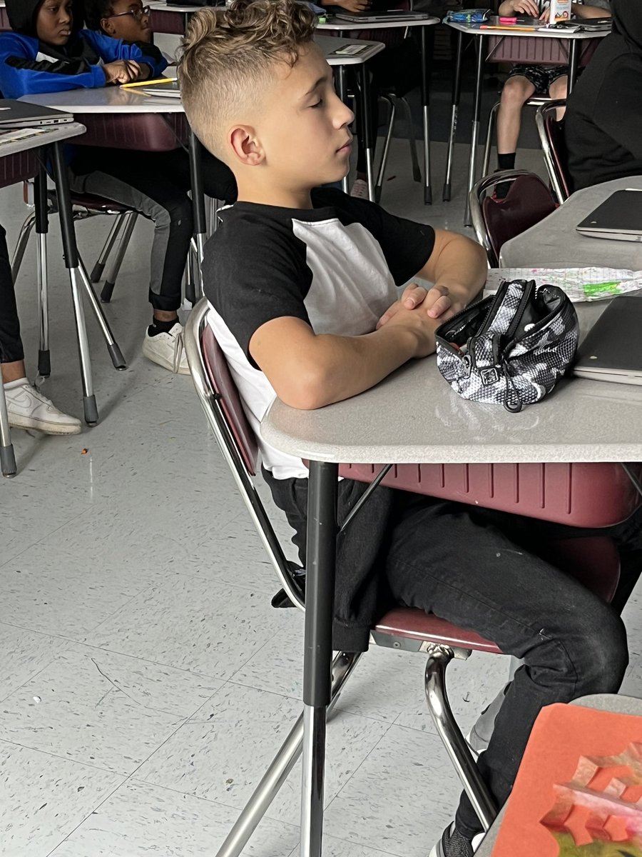 McNeffK4's tweet photo. Some Breathing Exercises as Part of Our SEL Lesson to refocus. Then discussing how we can categorize different items. #Partners #Focus #MentalHealth https://t.co/3ksqcA8vQt