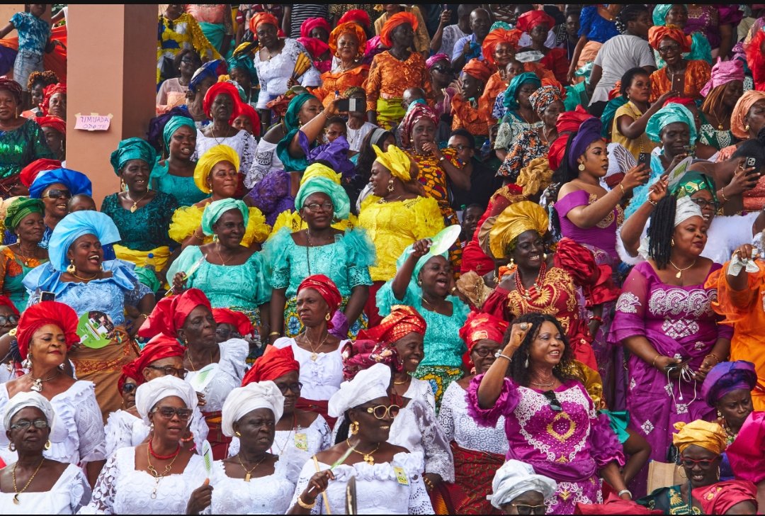 Our #WomenCrushEveryday

Ọnịcha women from the Otu Odu and Ikporo Ọnịcha at the #OfalaFestival2023