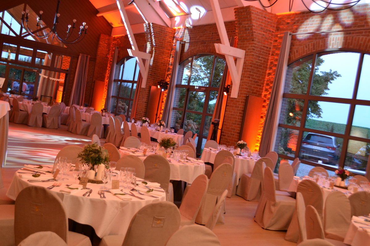 WaymelAnimation's tweet photo. Mariage à Wicres Le Colombier ! L'Avant Soirée...
La Claire Fontaine & Le Colombier à Wicres au cœur des Weppes :
https://t.co/A3DmEQXZ2X
Matériel : @WaymelAnimation #WaymelAnimation
Animateur / DJ : #LoLoWaymel https://t.co/8yuwzOLiuP