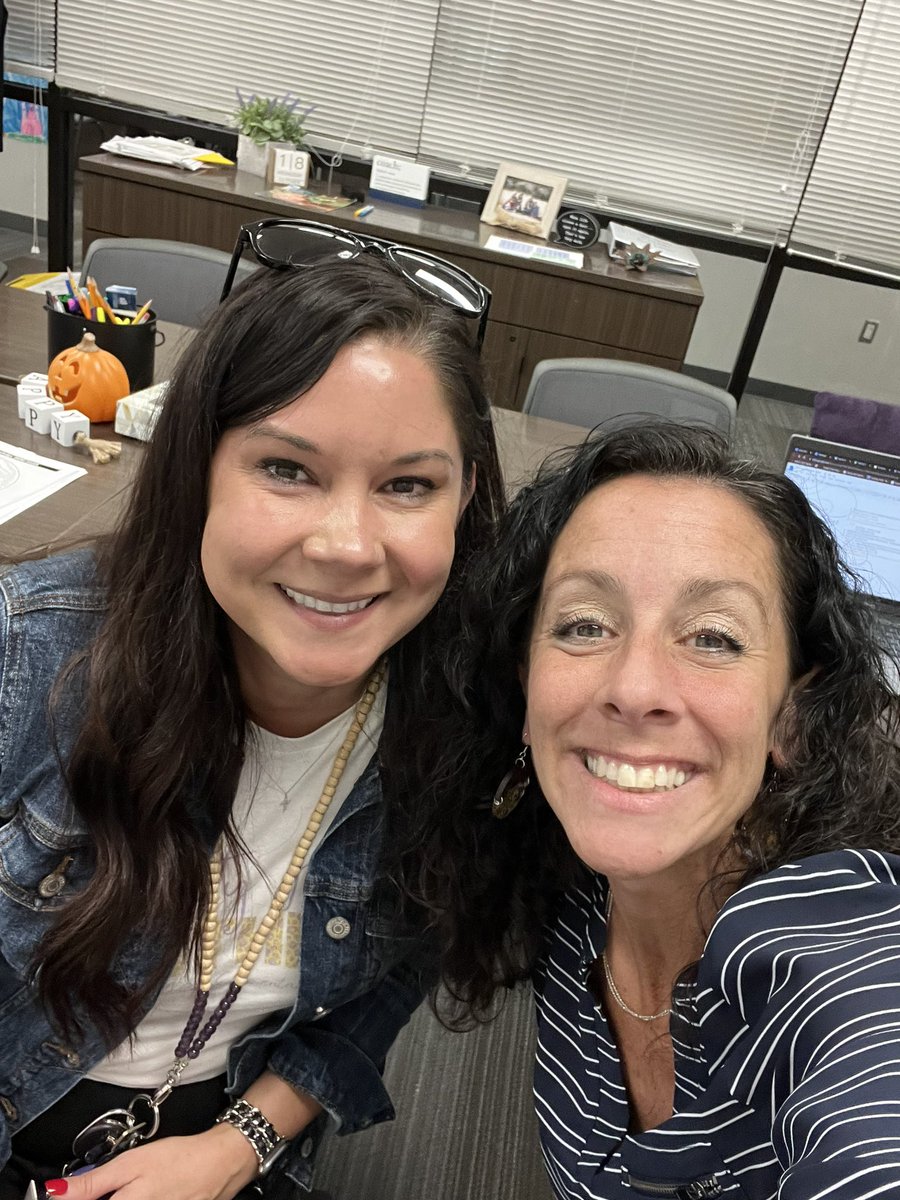 Planning some writing PD with this brilliant teacher, Miss. Mireles! I work with the best! How do we start truly responding to reading across all contents and grade levels?!  #buildingchampions  @kyndallboone @colesd2 @S_Snell @colesd2