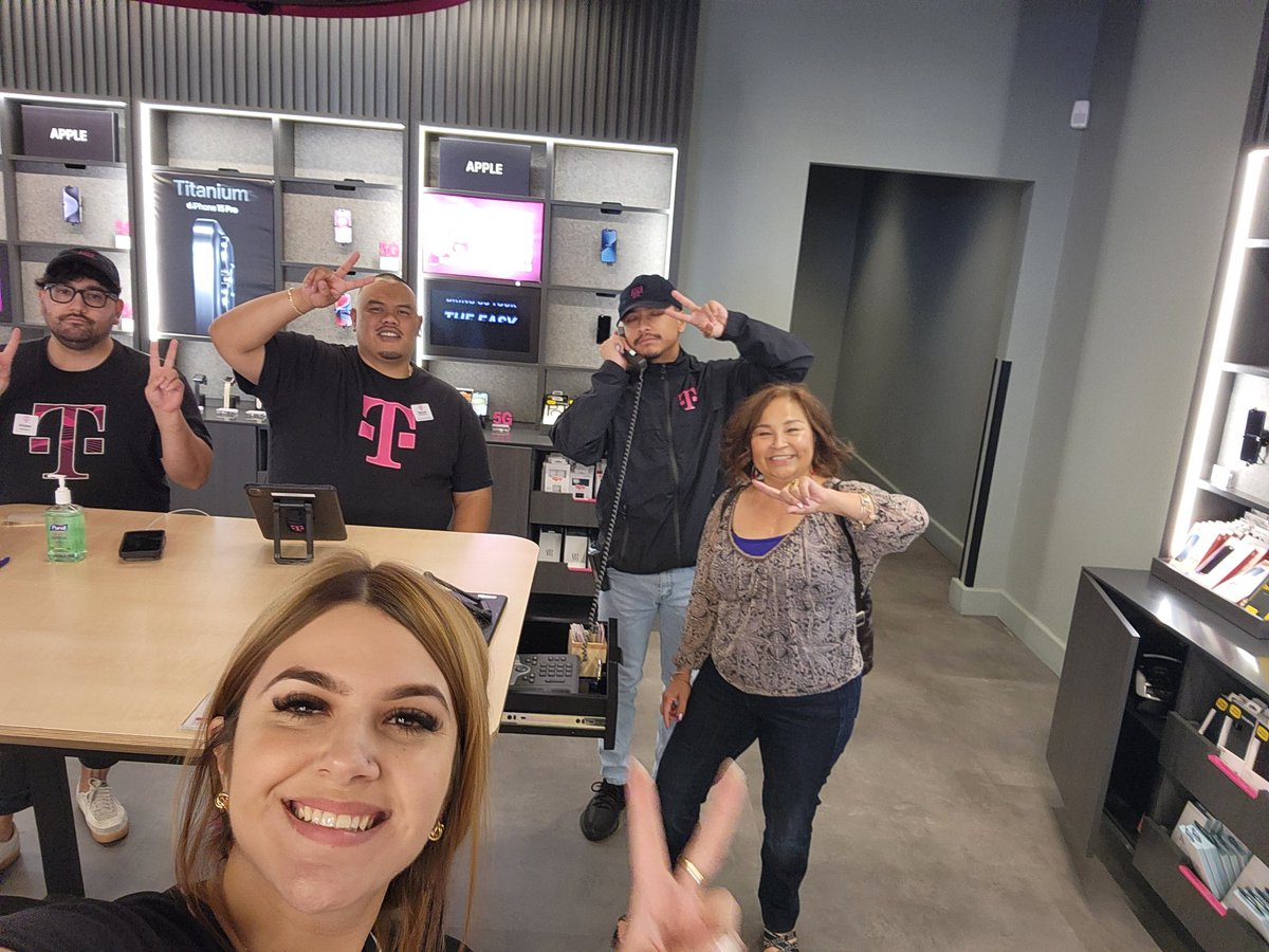 Fremont store in Bay Southeast district is on board! Ready to own the customer experience. Protected customer's are happy customer. @CandaceOverall @InMeeksOpinion @jorge_alvarez33 @MichaelThinger