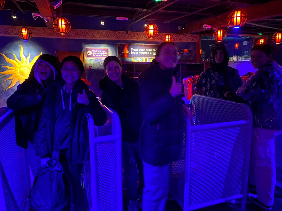 PHSNewbury's tweet photo. Sixth form trip to @THORPEPARK 'Fright night' this evening to acknowledge their superb efforts this term!
#workhard
#ph6 https://t.co/SkVfSItAxS