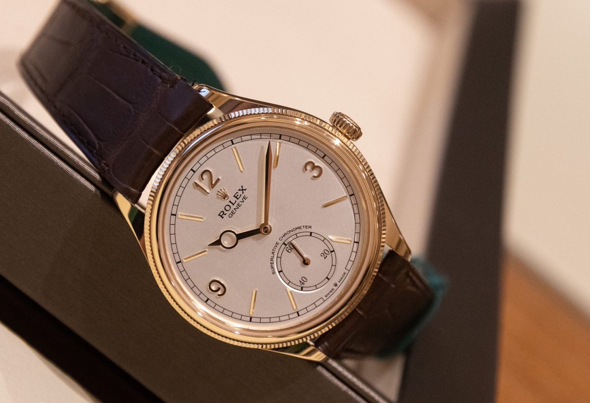 Am I one of the few that love the Rolex Perpetual 1908? I don’t understand the dislike it gets from the watch community…
#Rolex #wednesdaythought #Watches #WatchCollecting #Leo