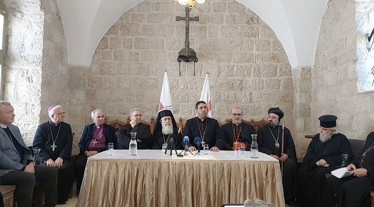 ShaykhSulaiman's tweet photo. BREAKING: HEAD OF CHURCHES IN JERUSALEM CONDEM ISRAELI IOF FOR BOMBING OF AL-AHLI BAPTIST HOSPITAL 

They said about the bombing:

“We are people of the cross, we are not military experts. But I want to tell you something. There are many buildings, many houses, many places that have been bombed by Israel. And these are facts”

They also released a letter condemning the “brutal attack on our Al Ahli Anglican Episcopal Hospital in Gaza during the Israeli airstrikes there. 

“Hospitals are “sanctuaries,” the letter reads, “yet this assault has transgressed those sacred boundaries”