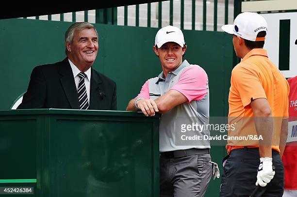 Very sad news today to hear of the passing of a simply lovely man who was the starter at so many golfing events around the world - loved by so many in so many countries over so many years @TheOpen @DPWorldTour @rydercup Ivor Robson a true gentleman- lover of golf @GettySport