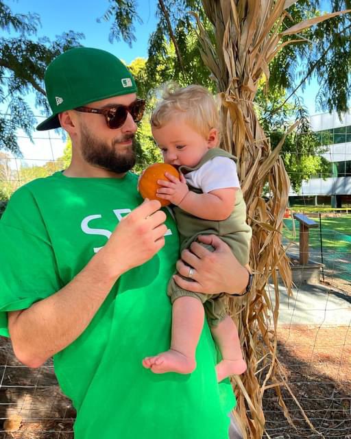Beautiful day to take my baby to his first pumpkin patch. He even got his own little pumpkin.

Oh also, Fuck John Fisher!

#SellTheTeam #FisherOut #ManfraudOut #FallofFisher #FJF #SELL @Oakland68s @Oaklandish