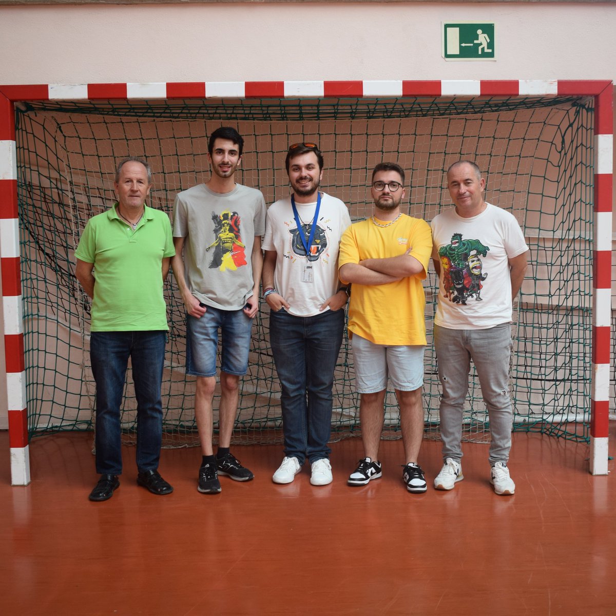 EstudiantesESI's tweet photo. El pasado lunes 2 de octubre, los Delegados de Centro del Campus de Puerto Real tuvieron la primera reunión en el Complejo Deportivo de la @univcadiz con técnicos del Área de Deportes para ir perfilando la II Edición de la #CopaGallo. https://t.co/Mqc1yRH2oL