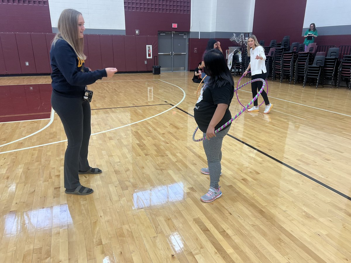 CoachSchultheis's tweet photo. Hula Hoops for days in Adaptive PE today! Thank you Ms Heinz for joining us and teaching us! @LewisvilleHS @bakerjf_nytx @LewisvilleISD #OneLISD #favClass https://t.co/oW24DVYKf5