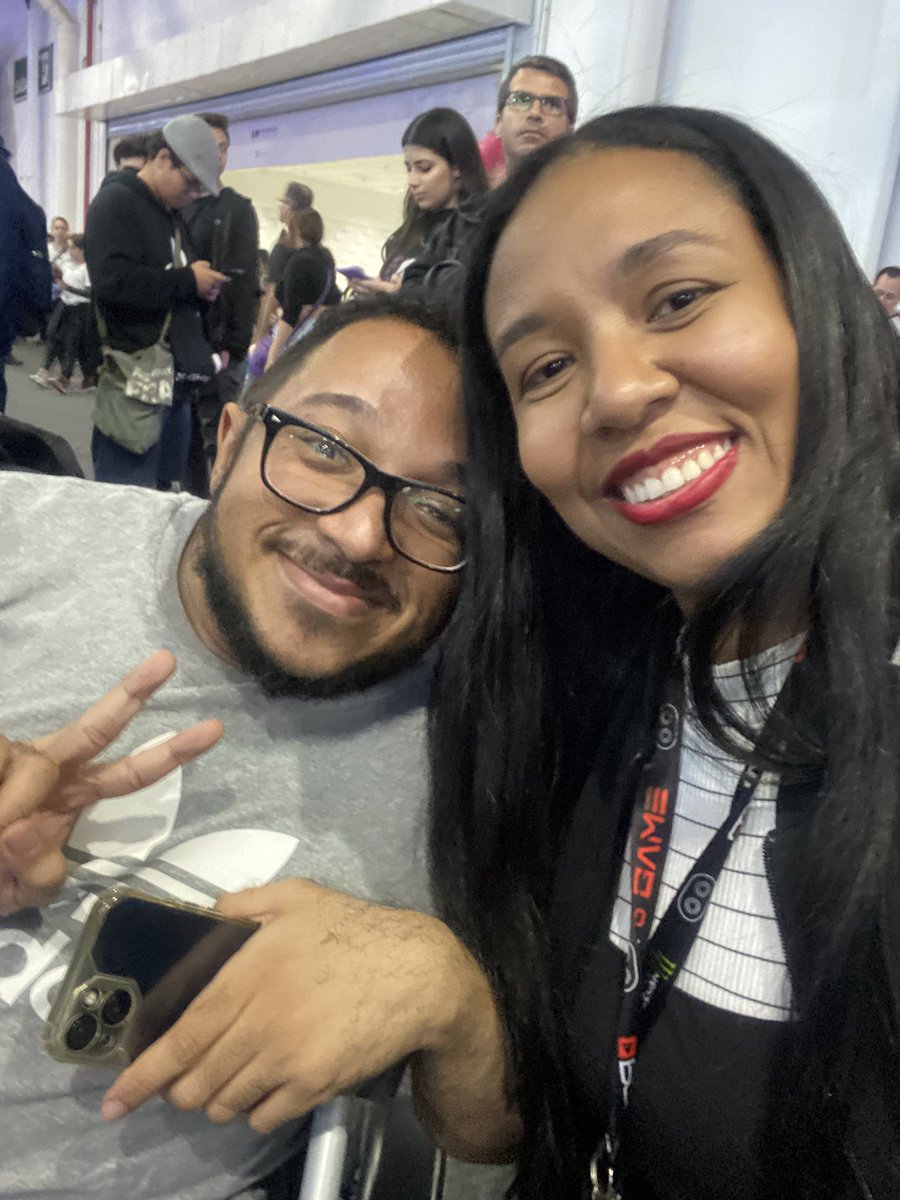 AndrezzaBPlays tweet media