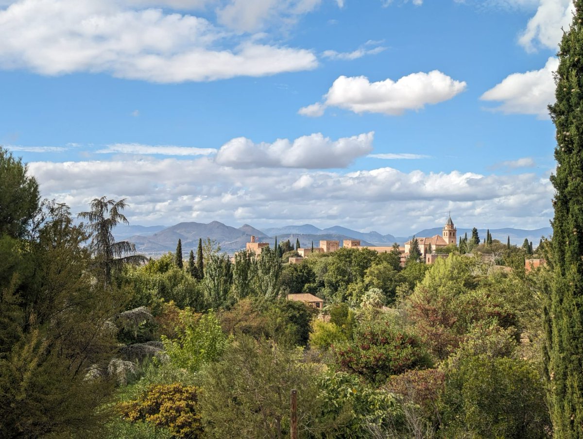 SherborneMFL's tweet photo. Spectacular view of the Alhambra from the Carmen de los Mártires before our visit today on our Spanish trip to Granada @SherborneSchool https://t.co/iKdSaj27Uw